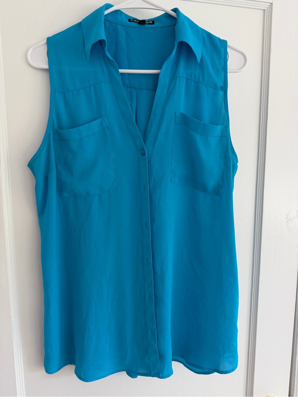 Express Sleeveless Button-Down Shirt - Teal
